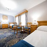 Hotel U Kata 3*