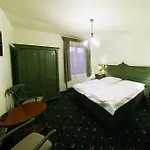 Hotel U Kata 3*